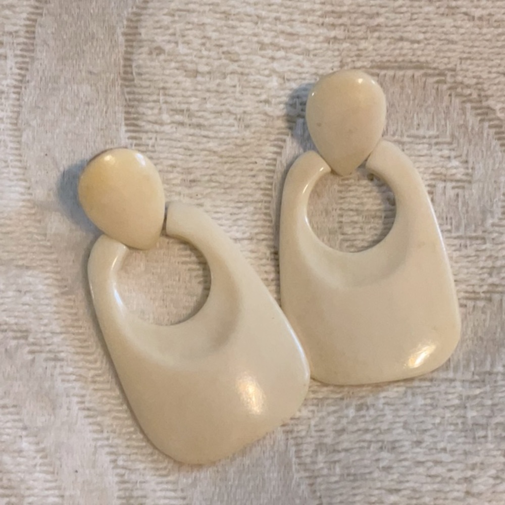 earrings - Picture 2 of 2